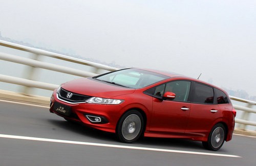 一部好車(chē)，一段精彩人生！