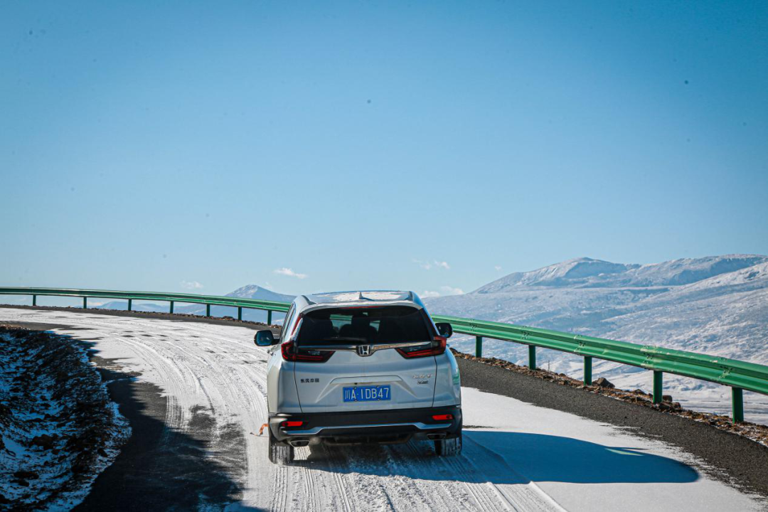 游記連載 | 前往格聶神山的路上，我們進(jìn)行了一場“冰雪試駕”