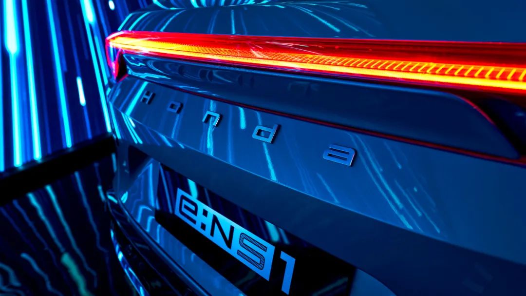 e:NS1，極致色彩美學(xué)的造夢家！